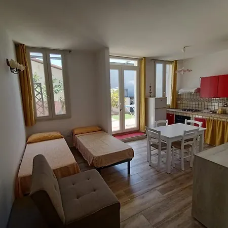 Casa Vacanza La Formica קאסארנו